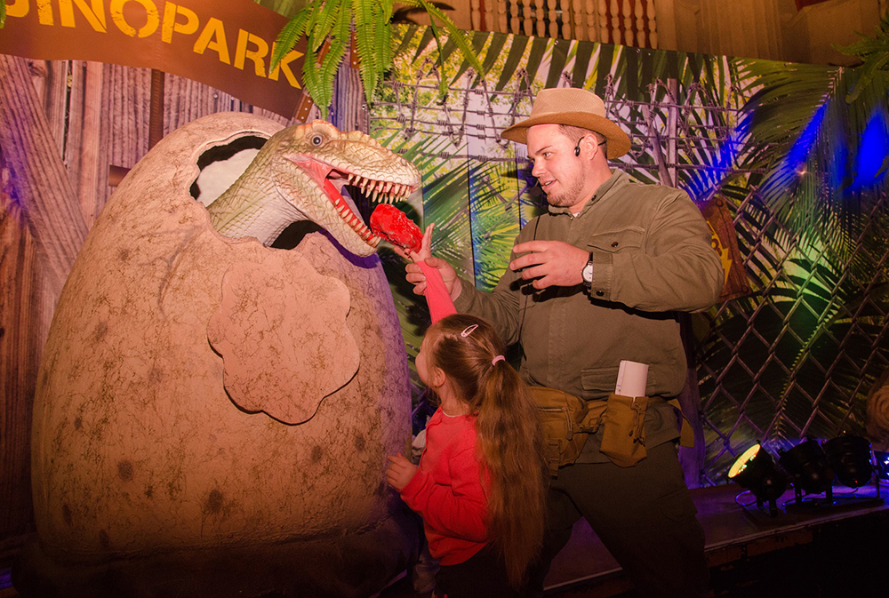Die lebendige Dinosaurier Show (Samstag, 2022-05-28, 14:00–09:24)